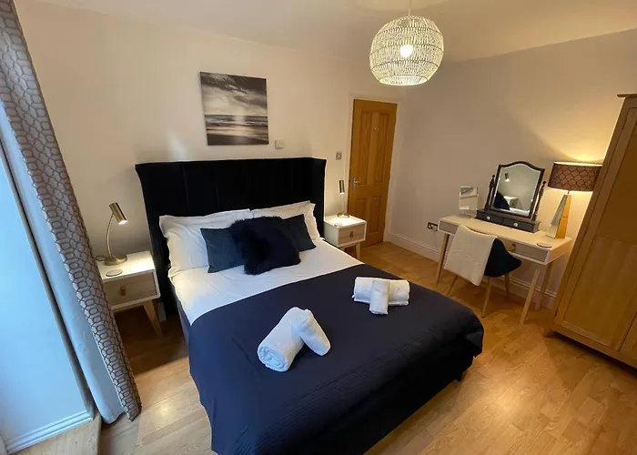 Central Whitby Ground Floor Dog Friendly Apartment Ideally Situated To Amenities Quiet Comfortable Location With Outside Space