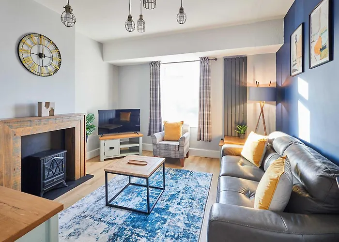 Host & Stay - The Parade View Whitby