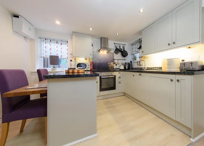 The Old Surgery, Central Cosy Cottage In The Heart Of Whitby