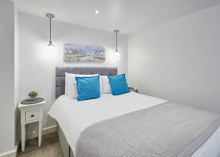 Host & Stay - The Courtyard Retreat Whitby