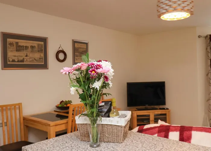 Cadliam Apartment Whitby