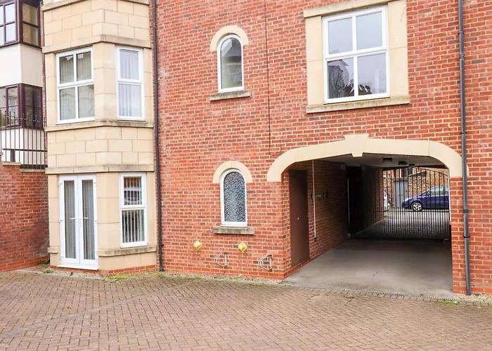 Cadliam Apartment Whitby