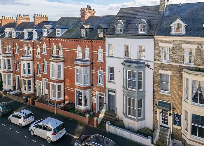 The Funky Robin - Whitby Apartment