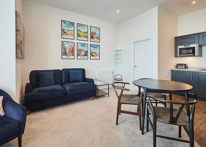 Host & Stay - Seaview Retreat Whitby