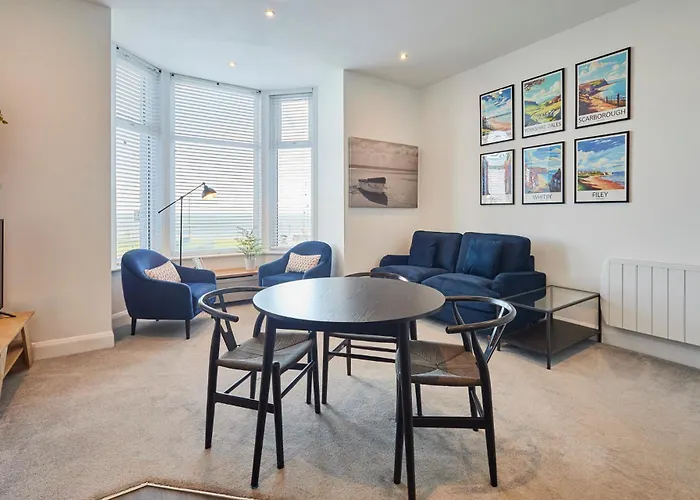 Host & Stay - Seaview Retreat Whitby