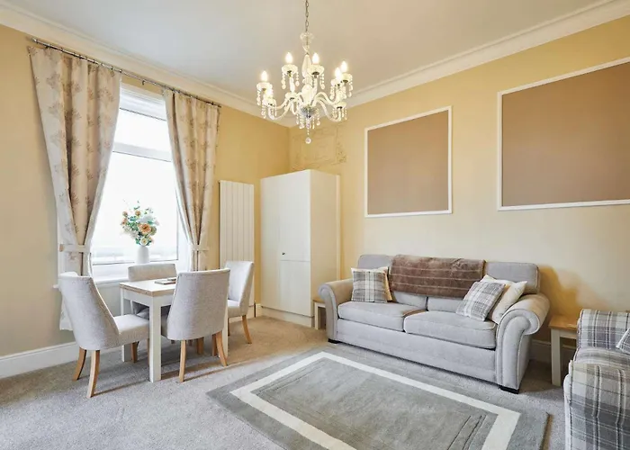 Host & Stay - 3 Metropole Towers Whitby