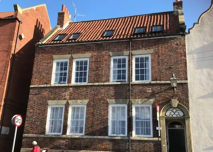 The Look Out Characterful Apartment Whitby