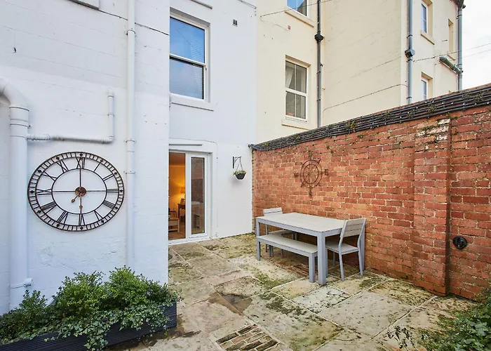 Host & Stay - The Courtyard Retreat Whitby