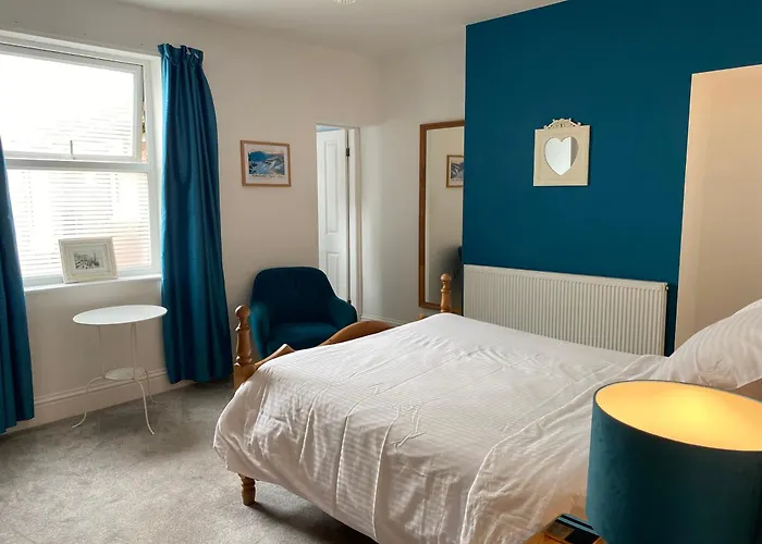 Riverview Apartment With Private Parking Whitby