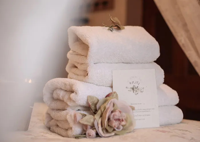 The Shepherd'S Purse Whitby