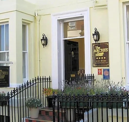 The Arches Guest House Whitby