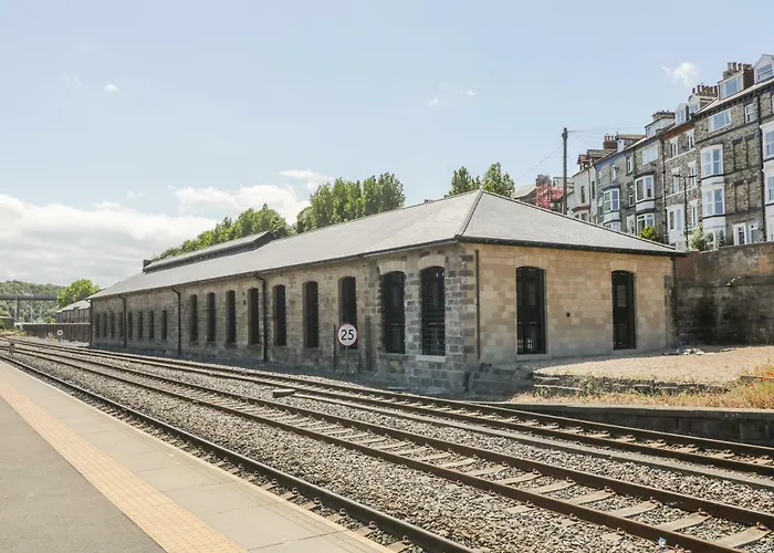 Blue Peter Engine Shed Apartment Whitby