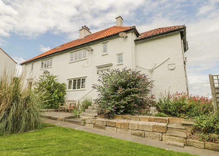 Stakesby House Apartment 3 Whitby
