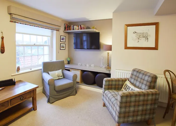 Host & Stay - Spyglass 1708 Whitby