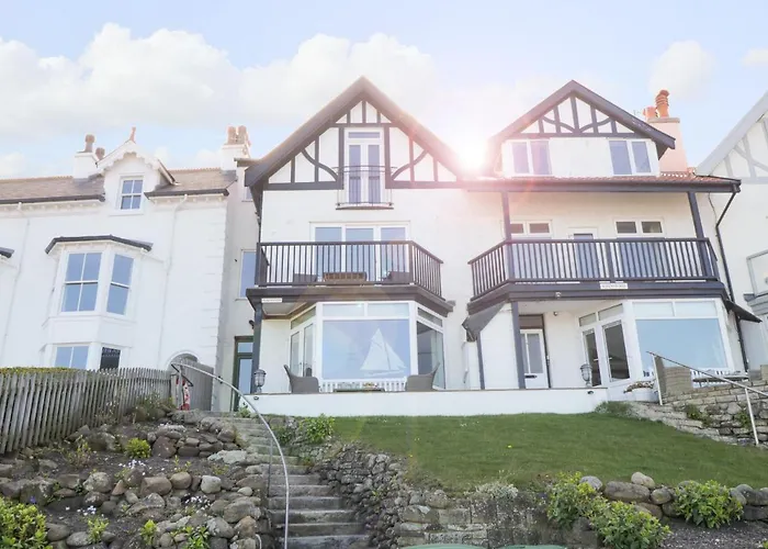 Flat 3, Peacehaven Apartment Whitby