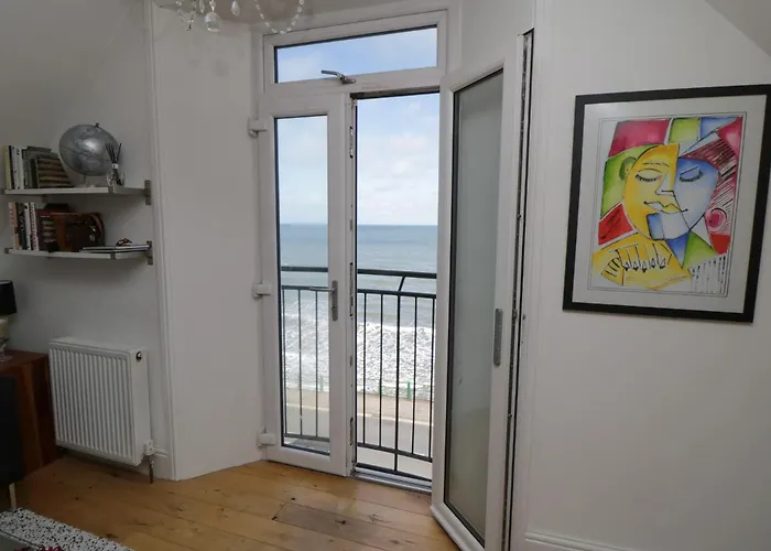 Flat 3, Peacehaven Apartment Whitby